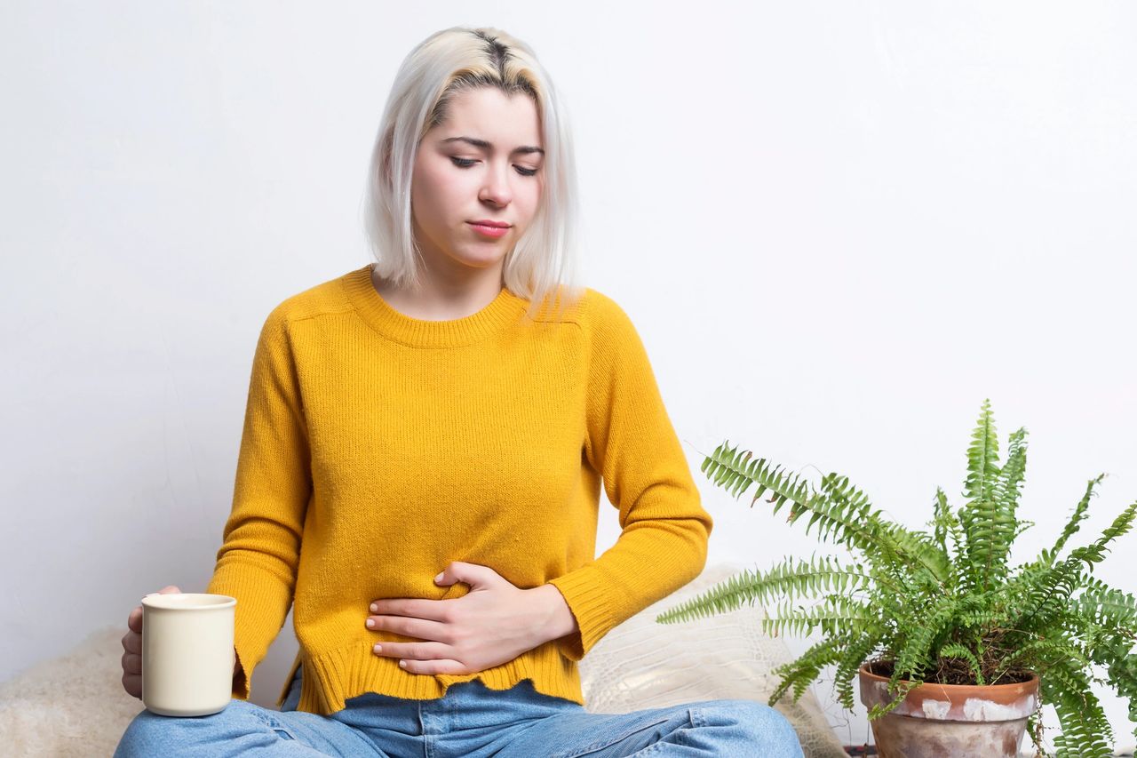 A cup of coffee and the causes of coffee-related heartburn